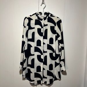 Vero Moda - Long Collarless Blouse - S